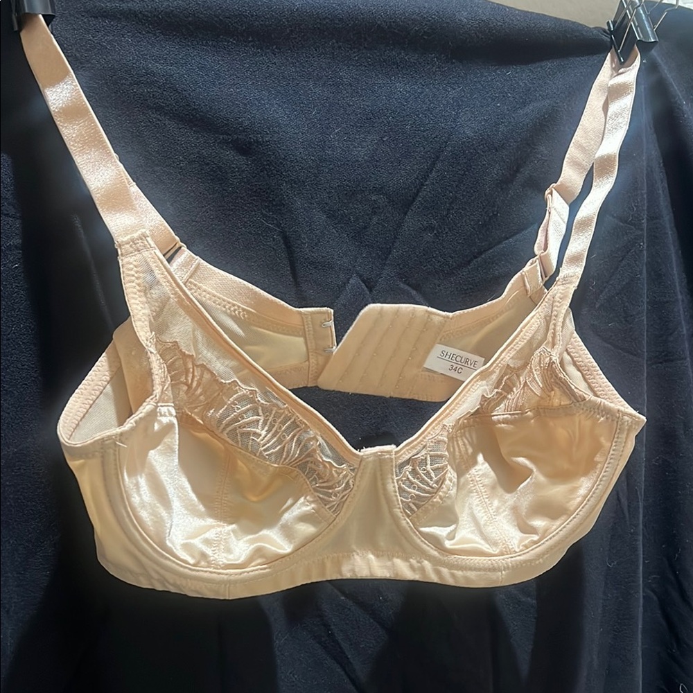 Secure 34c Women's Cream Bra brand new never worn